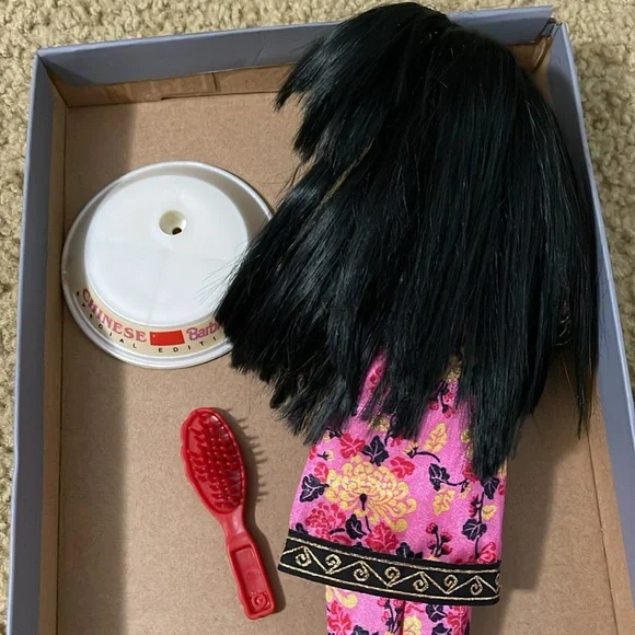 Vintage Barbie, Chinese limited edition + brush + base - Picture 7 of 11